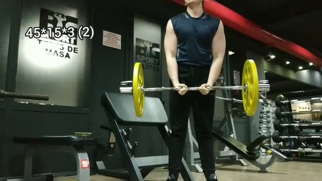 Бицепс стоя 45*15*3!! Средняя многоповторная тренировка!! смотреть онлайн