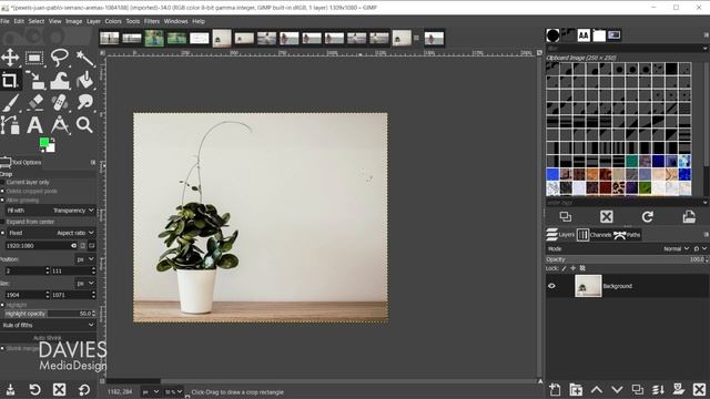 GIMP Content Aware Scale Plugin Extends Photos Seamlessly смотреть онлайн