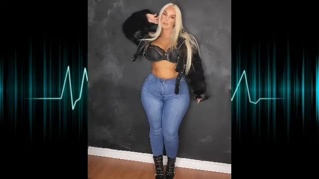 Thick Plus Size | Curvy Model?Shoppingbagsara [World Of Curves]