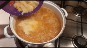 ЩИ ИЗ КВАШЕНОЙ КАПУСТЫ С ТУШЕНКОЙ И БЕКОНОМ