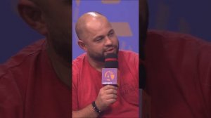 Роман Постовалов с анекдотом про евреев! Смотри выпуски Анекдот Шоу в нашей группе в ОК #анекдотшоу