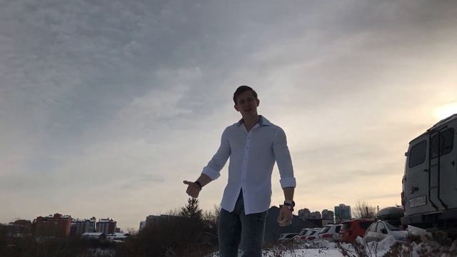 Он шёл вперед, но уходил назад... смотреть онлайн