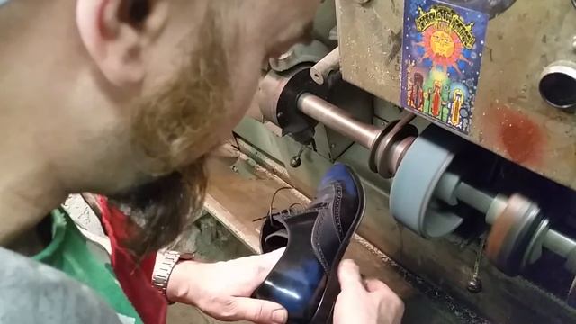 Ремонт обуви "Герасим" смотреть онлайн