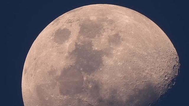 Another video of the moon with a nikon p950 смотреть онлайн