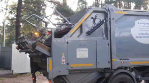 Мусоровоз MAN забирает мусор с СНТ. #1