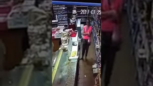 Продавцы ворующие в магазине смотреть онлайн