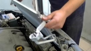 замена радиатора кондиционера на Kia Cerato 2008 1.6