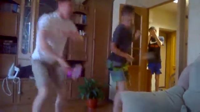 2 гея решили побаловаться, ржач смотреть до конца смотреть онлайн