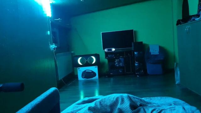 JBL PartyBox 300 & Sony SRS XB40 bluetooth 5.0 test + JBL PartyBox 200/300 Secret ? смотреть онлайн