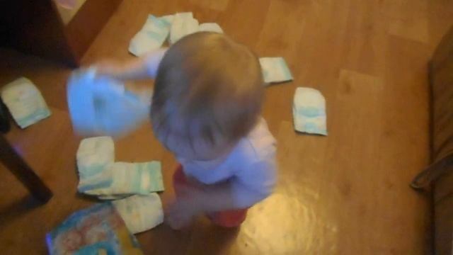 Играем с "Pampers" смотреть онлайн
