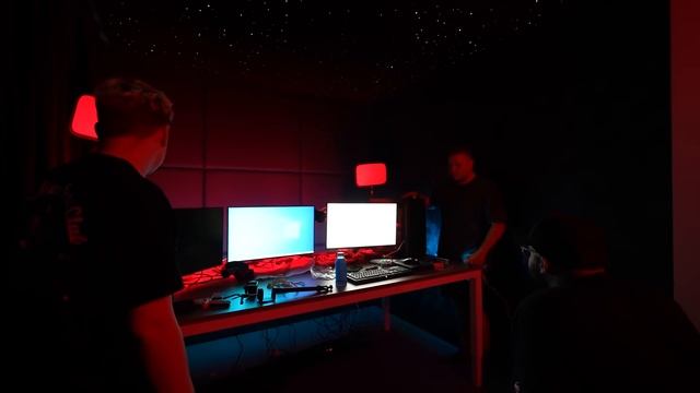 BUILDING KSI’S SETUP смотреть онлайн