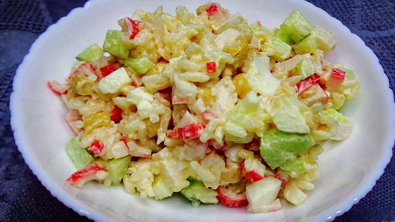 Салат крабовый с крабовыми палочками на праздничный стол смотреть онлайн