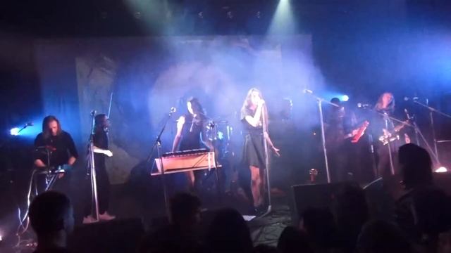 Краснознаменная дивизия имени моей бабушки - Человек из ряда вон