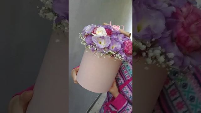 ОБЗОР ЦВЕТОВ В КОРОБКЕ ЭУСТОМЫ С ОРХИДЕЯМИ