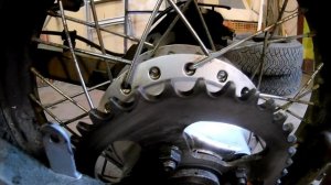 Обслуживание приводной цепи на Motoland XR 250 Enduro