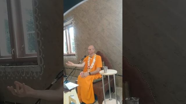 ЕС Бхакти Бхагаватамрита Кешава Свами 20.06.23 Вечерняя программа по "Шри Чайтанья-Чаритамрите" смотреть онлайн