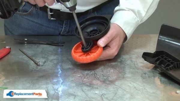 Black and Decker Trimmer Repair - Replacing the Bearing Housing (Black and Decker Part # 90585664)