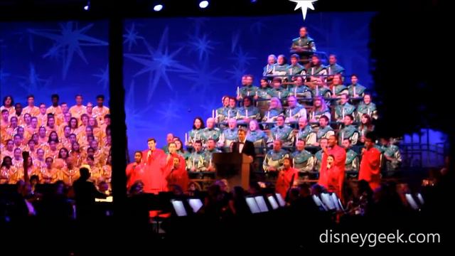 WDW: Epcot - Candlelight Processional (Robby Benson Clip) смотреть онлайн