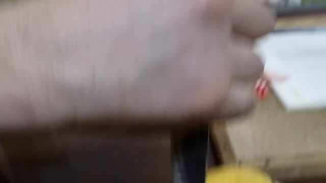 Минога VS банан смотреть онлайн