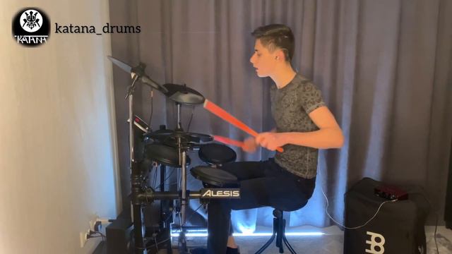 DOROFEEVA - вотсап (Drum Cover) смотреть онлайн