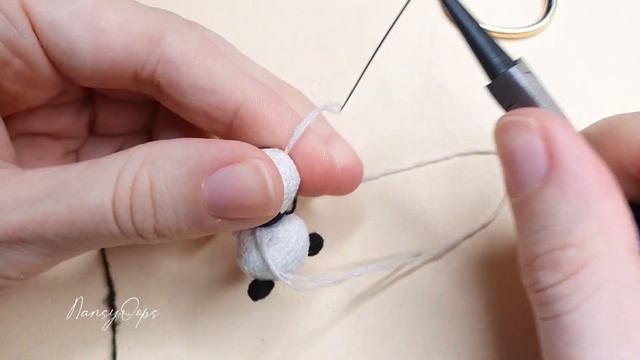 Как пришить голову амигуруми / нитяное крепление головы у вязаной игрушки смотреть онлайн