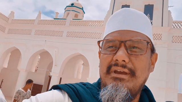 MASJID AL-MUHDHOR | Masjid Kebanggaan Warga Tarim смотреть онлайн