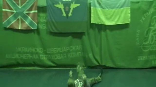 Школьник - нижняя акробатика.wmv