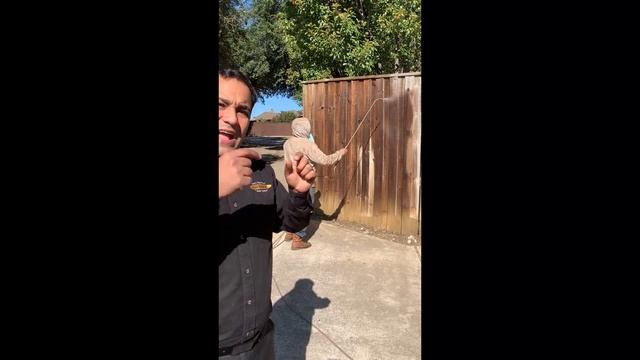 Bleaching vs Power washing a fence - Fence Makeover смотреть онлайн