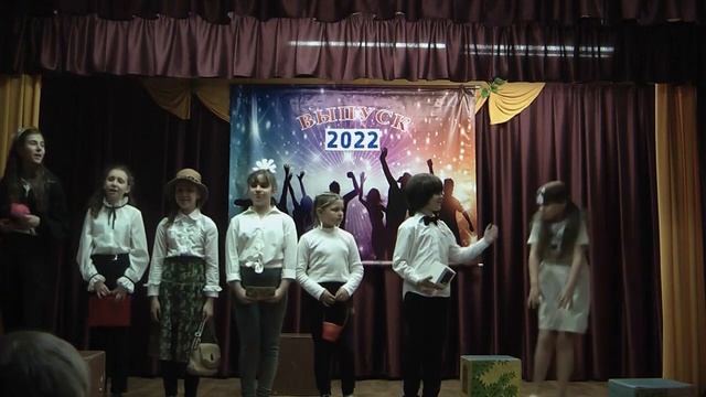 А.Барто "Багаж" (театральный коллектив 3-А класса лицея "Матей Басараб" г.Кишинева) смотреть онлайн