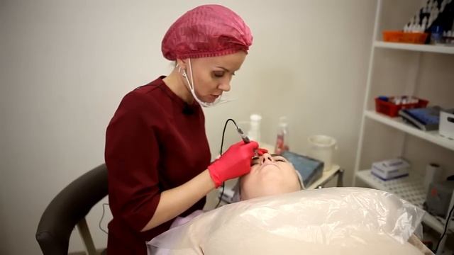 Как проходит процедура перманентного макияжа бровей смотреть онлайн