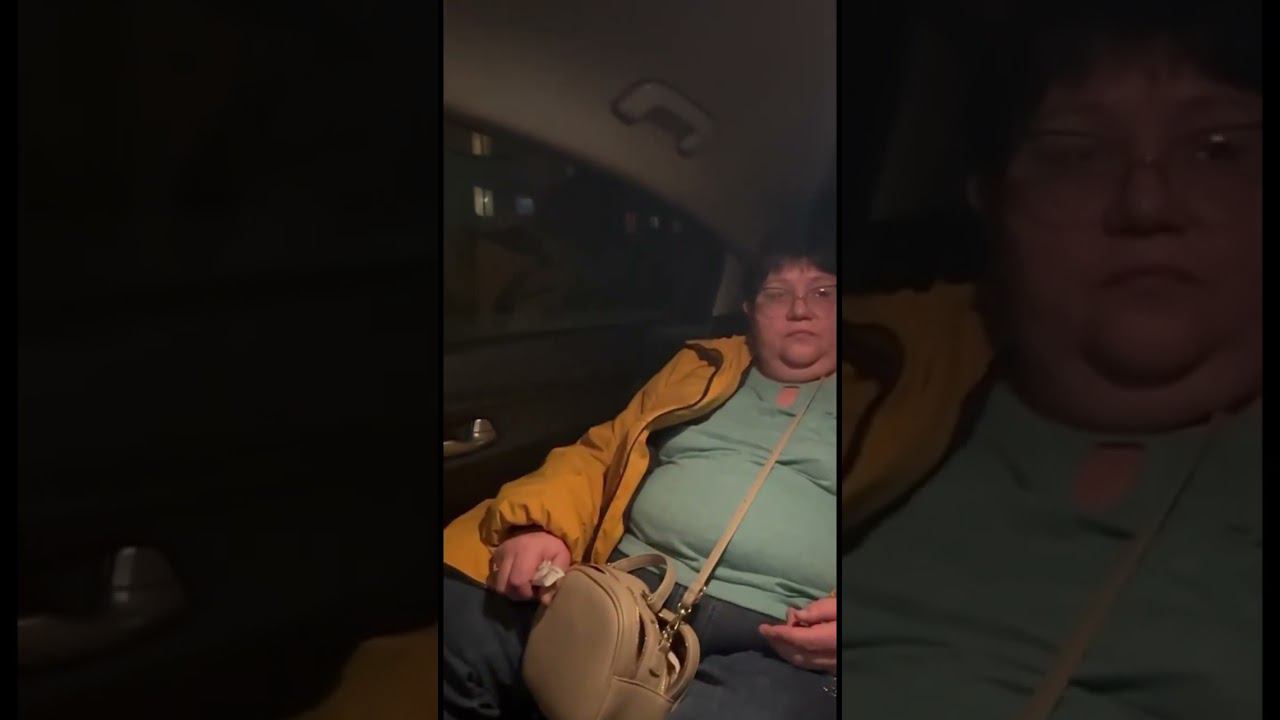 Жесть в Яндекс Такси. 200-кг свиноматка не хочет платить за поездку. смотреть онлайн