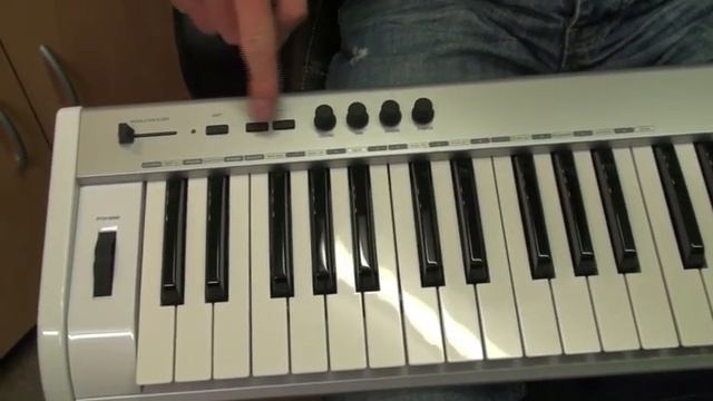 ESI KeyControl 49XT смотреть онлайн