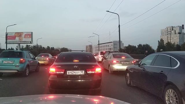 2020.09.28. Погода Петербург. 18:45. +15°. Жуткие пробки. смотреть онлайн