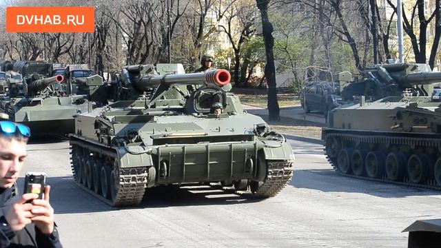 Первая репетиция парада с техникой началась в Хабаровске смотреть онлайн