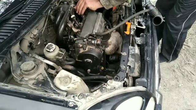 Daihatsu Sirion устраняем плавающие обороты двигателя.mp4