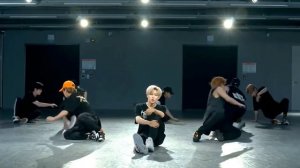 Stray kids «God's menu» dance practice mirrored