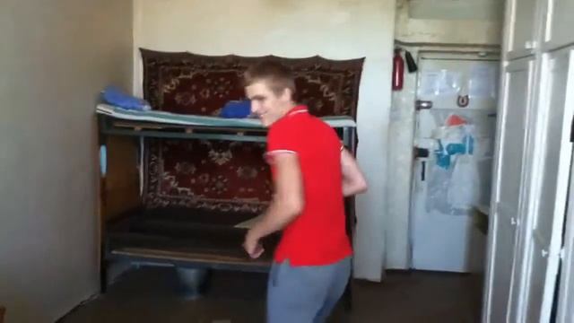 Что надо делать в общаге! Туториал) смотреть онлайн