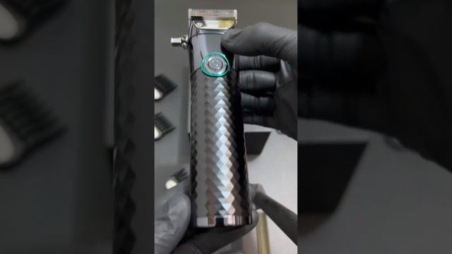 Профессиональная машинка для стрижки волос VGR V-682 , обзор смотреть онлайн