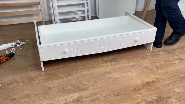 Детская кроватка Forest Kids поперечный маятник