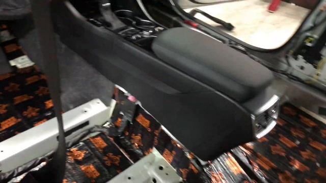 Kia K5 улучшили шумоизоляцию, проклеив кузов изнутри высококачественными материалами от Comfort.mat смотреть онлайн