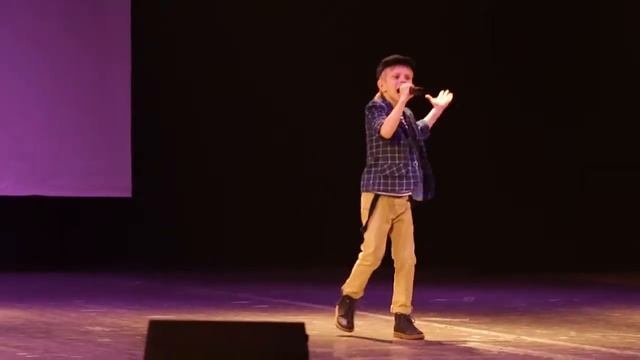 Арсений Михалченко - "А я милого узнаю по походке" выступление г. Новокуйбышевск смотреть онлайн