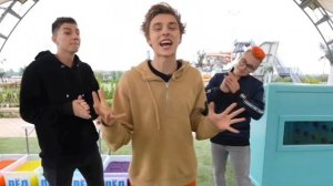 Демотиватор #1 А4 (100 ледяных кнопок челлендж)