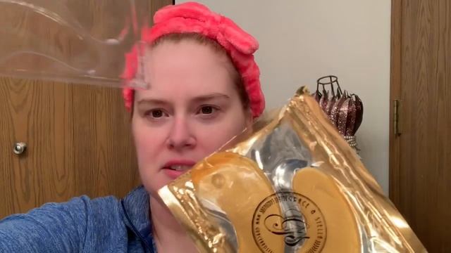 DOES IT WORK?? GOLD Eye Mask first impression review смотреть онлайн
