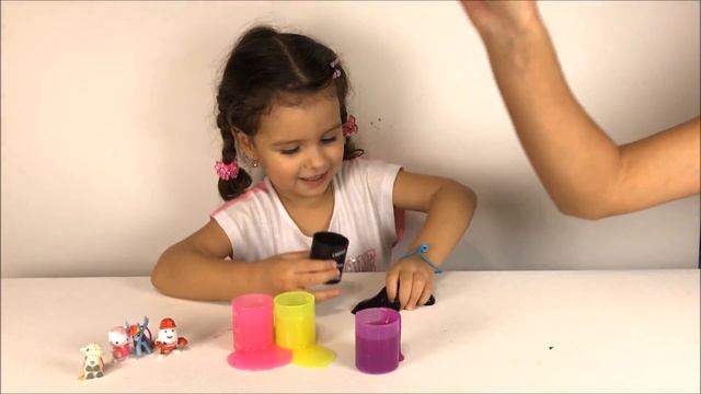 Слизь игрушка, ищем сюрпризы в слизи, открываем лизунов. Волшебная слизь жидкий лизун смотреть онлайн