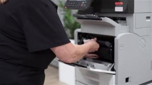 RICOH. Как заменить тонер-картридж в МФУ