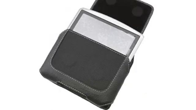 Carrymobile Leather Case for TomTom One XL- Pouch Type смотреть онлайн