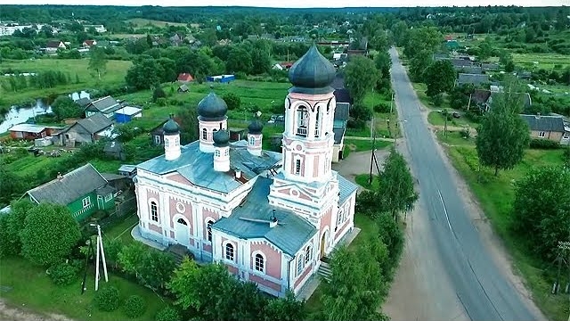 Ямская Слобода Крестцы ~ Новгородская область обзор виды сверху с высоты птичьего полета аэросъемка смотреть онлайн
