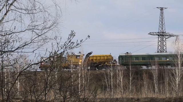 ЧМЭ3-3821 с рабочим поездом на перегоне (165 км-Лукино) смотреть онлайн