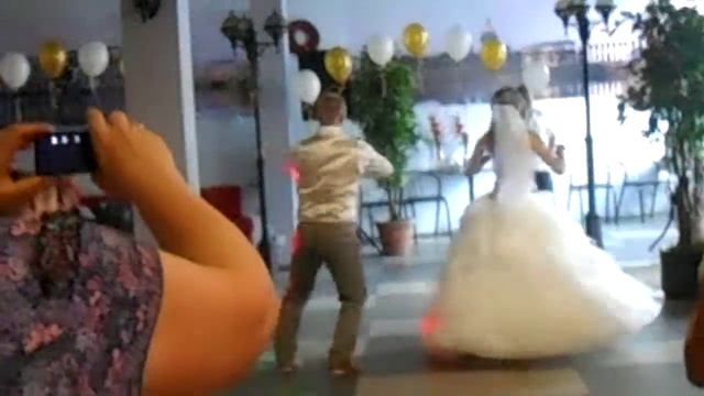 Свадебный танец. Танец поколений. Никита и Роксана 17.07.14 смотреть онлайн