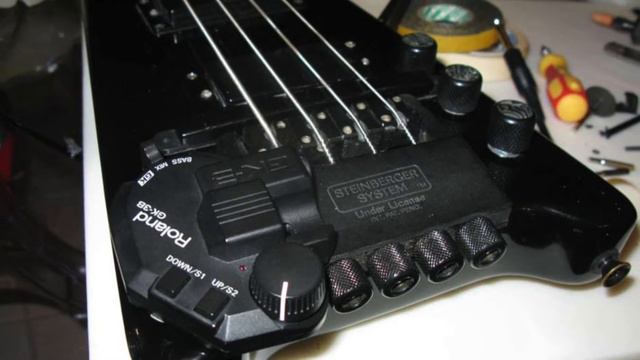 Hohner MIDI Bass Build #Roland #GK #GK3 #GK3b #hohner #B2 #bass #guitar #luthier #RichardMortimer